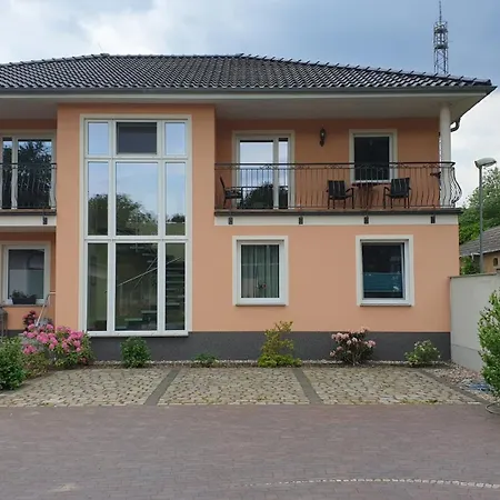 Holiday home Ferienapartments Elsternest *